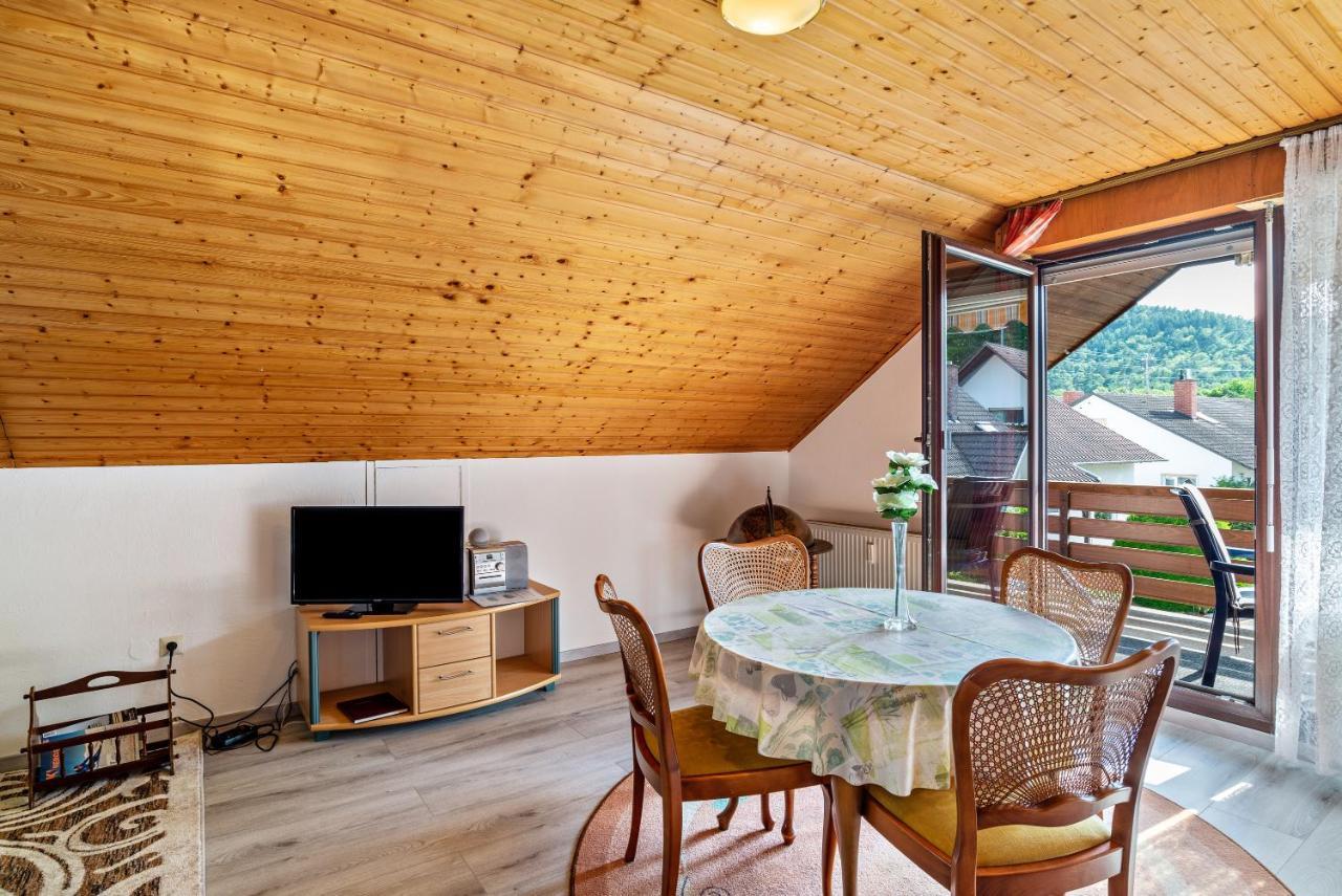 Apartmán Haus Guenter Und Valeria Gossersweiler-Stein Exteriér fotografie