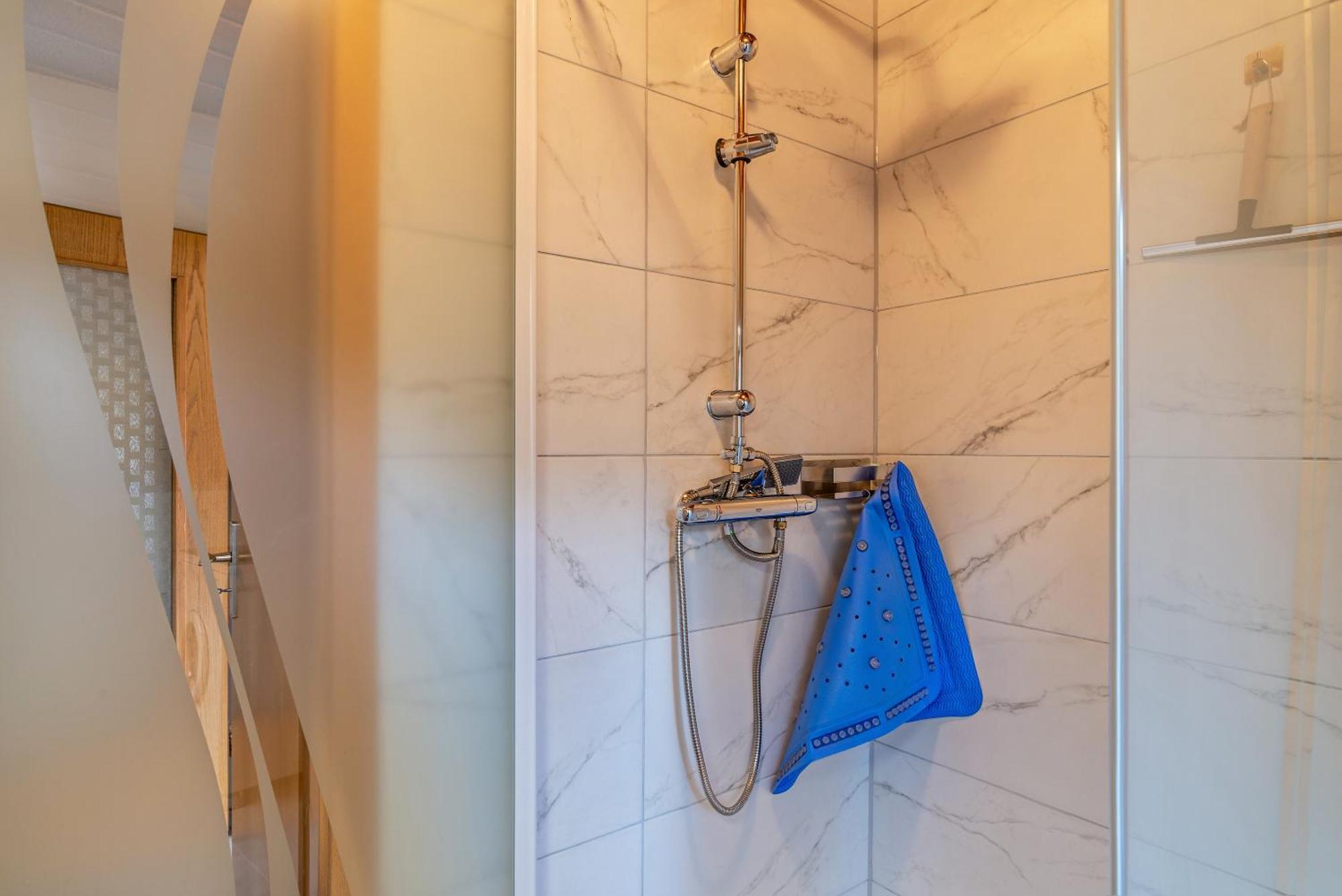 Apartmán Haus Guenter Und Valeria Gossersweiler-Stein Exteriér fotografie